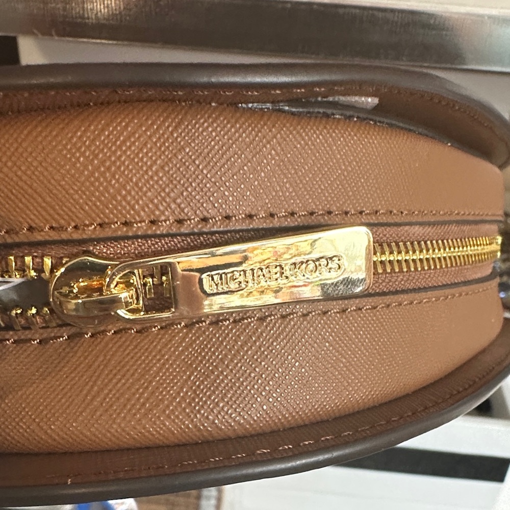 Michael Kors Brown Logo Crossbody Bag Jet Set Travel - Picture 15 of 16